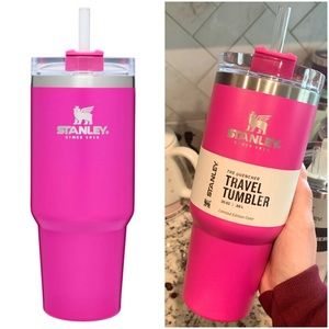 Stanley 30 oz The Quencher Travel Tumbler in Ravishing Pink